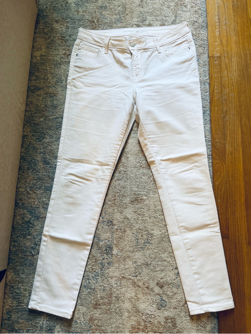 White Rockstar Skinny Jeans by Old Navy